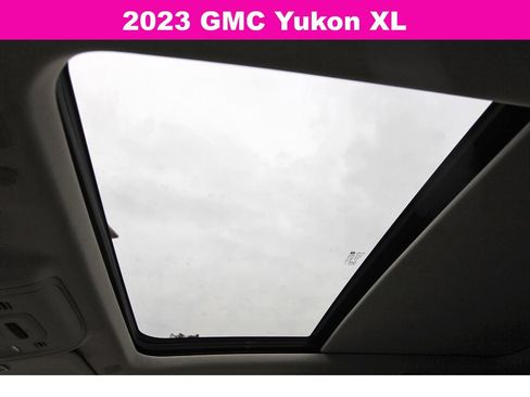 Used 2023 GMC Yukon XL Denali AWD/4WD image 23