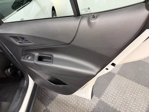 Used 2019 Chevrolet Equinox LT FWD image 40