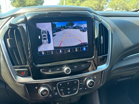 Used 2022 Chevrolet Traverse Premier w/ LPO, Cargo Package FWD image 15