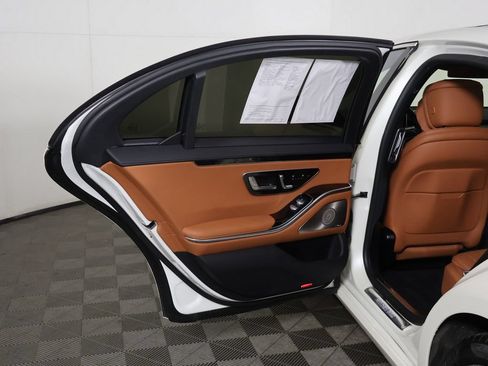 Used 2023 Mercedes-Benz S 500 4MATIC image 27