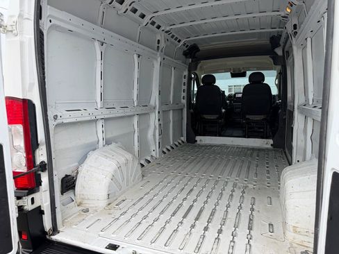 Used 2023 RAM ProMaster 2500 FWD image 27