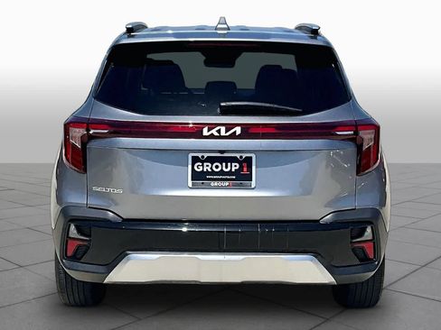 Used 2024 Kia Seltos EX FWD image 5