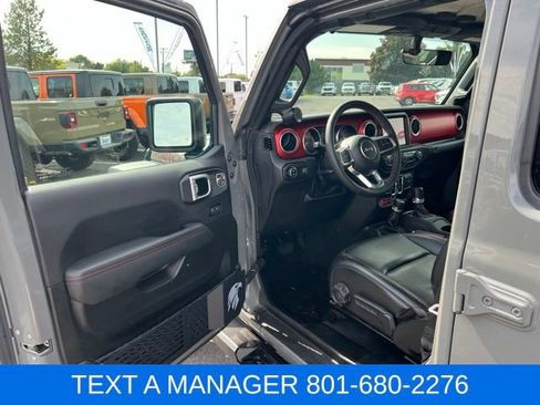 Used 2023 Jeep Gladiator Rubicon w/ LED Lighting Group AWD/4WD image 13