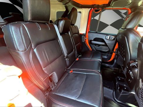 Used 2018 Jeep Wrangler Unlimited Rubicon AWD/4WD image 27