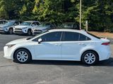 Used 2022 Toyota Corolla LE image 4