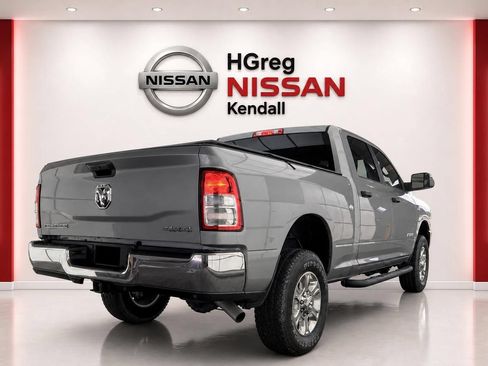Used 2022 RAM 2500 Big Horn w/ Snow Chief Group AWD/4WD image 4