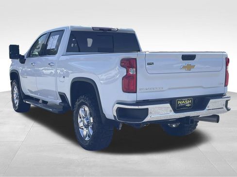 Used 2022 Chevrolet Silverado 3500 LTZ w/ LTZ Convenience Package image 5