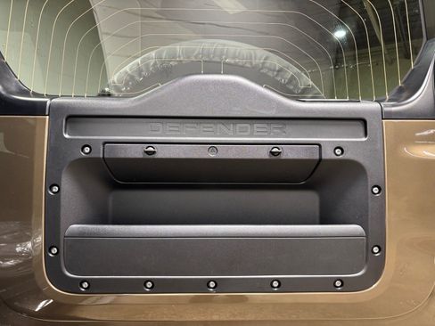 Used 2026 Land Rover Defender 110 S AWD/4WD image 44