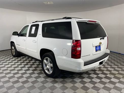 Used 2007 Chevrolet Suburban LTZ w/ LTZ Preferred Equipment Group AWD/4WD image 14