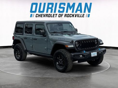 Used 2024 Jeep Wrangler Unlimited AWD/4WD image 1