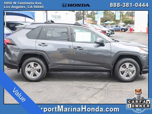 Used 2023 Toyota RAV4 XLE FWD image 17