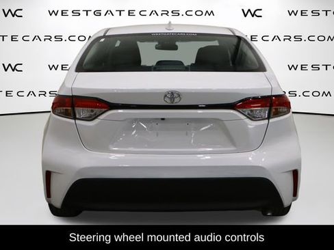 Used 2023 Toyota Corolla LE image 4