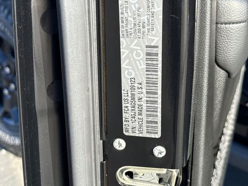 Used 2022 Jeep Wrangler Willys image 31