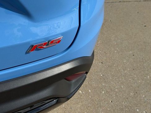 Used 2024 Chevrolet Trax RS w/ Sunroof Package FWD image 6