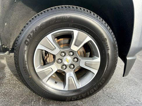 Used 2019 Chevrolet Colorado Z71 image 32