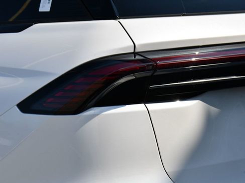 New 2026 Lincoln Nautilus Reserve AWD/4WD image 42