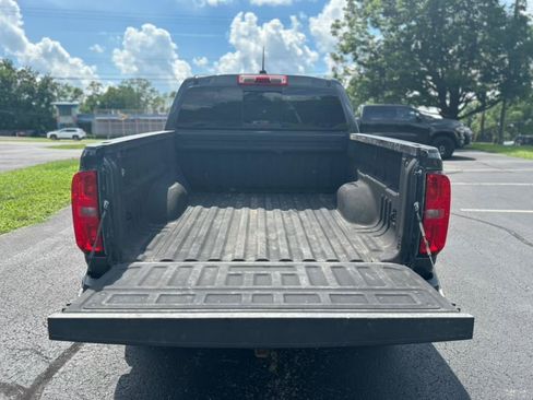 Used 2017 Chevrolet Colorado Z71 AWD/4WD image 12