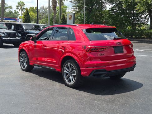 Used 2024 Audi Q3 2.0T Premium w/ Convenience Package AWD/4WD image 3