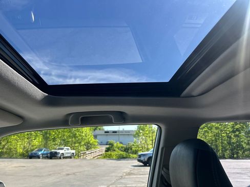 Certified 2024 Toyota 4Runner SR5 Premium w/ Moonroof Package AWD/4WD image 15