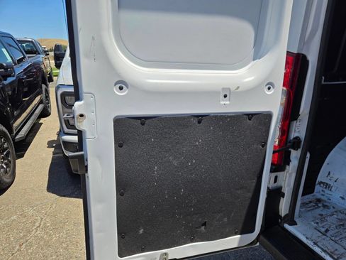 Used 2023 RAM ProMaster 2500 FWD image 13