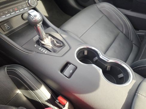 Used 2025 Ford Mustang GT Premium image 34