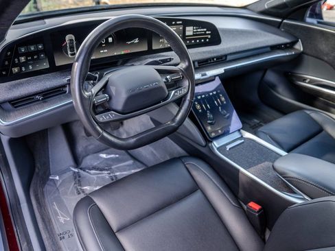 Used 2024 Lucid Air Pure image 4