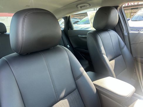 Used 2014 Chevrolet Impala LT FWD image 31