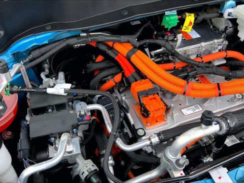 New 2027 Chevrolet Bolt RS w/ LPO, All-Weather Package FWD image 17