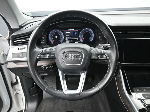 Used 2019 Audi Q8 Premium image 17