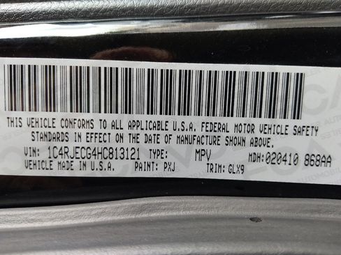 Used 2017 Jeep Grand Cherokee Overland RWD image 33