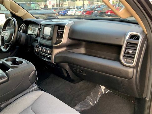 Used 2019 RAM 1500 Big Horn image 16