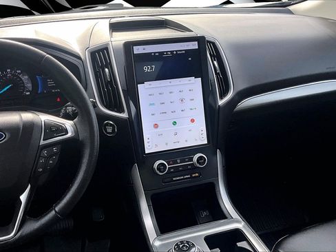 Used 2022 Ford Edge SEL w/ Convenience Package image 6