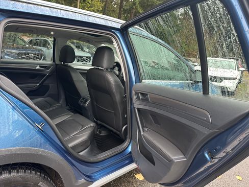 Used 2017 Volkswagen Golf Alltrack SE image 13