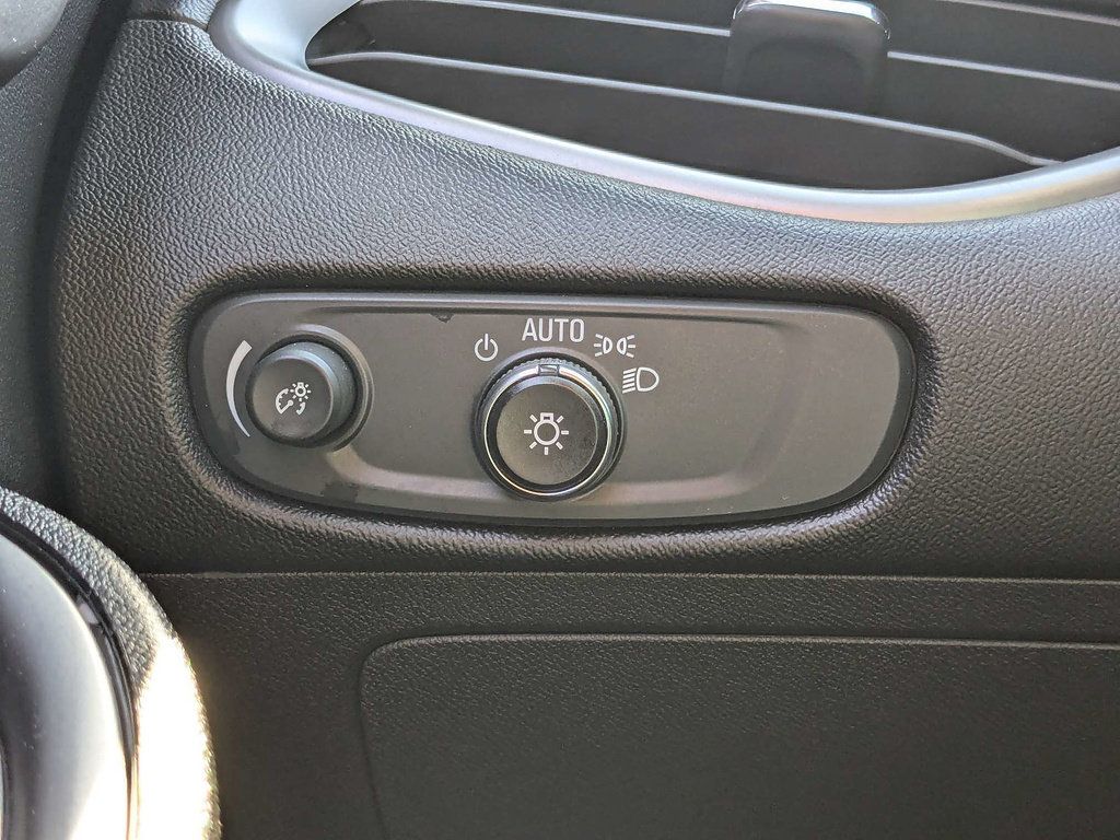 Used 2024 Chevrolet Malibu LT FWD image 21