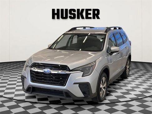 Used 2024 Subaru Ascent Premium w/ Convenience Package image 4