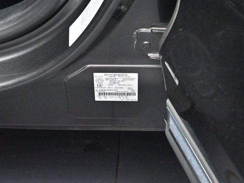 Used 2019 Lincoln Nautilus Reserve AWD/4WD image 40