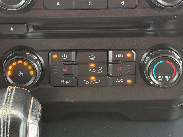 Used 2018 Ford F150 XLT w/ Equipment Group 302A Luxury AWD/4WD image 23