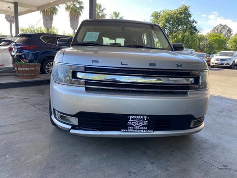 Used 2015 Ford Flex SEL w/ Equipment Group 202A FWD image 4