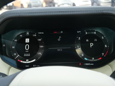 Certified 2023 Land Rover Range Rover SE image 30