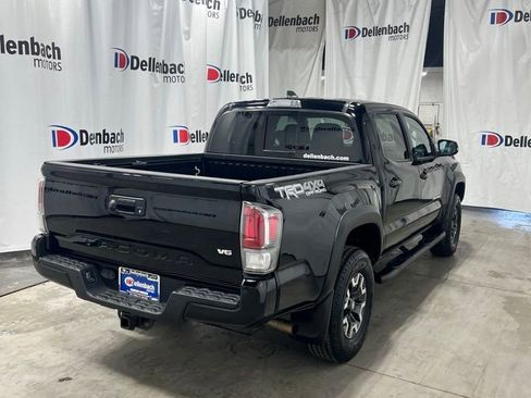 Used 2021 Toyota Tacoma TRD Off-Road w/ TRD Premium Off Road Package AWD/4WD image 6
