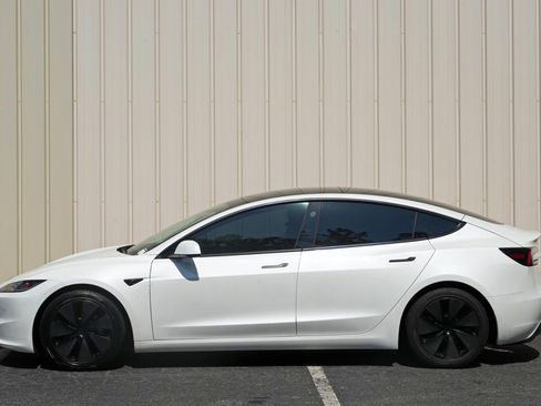Used 2024 Tesla Model 3 Long Range AWD/4WD image 9
