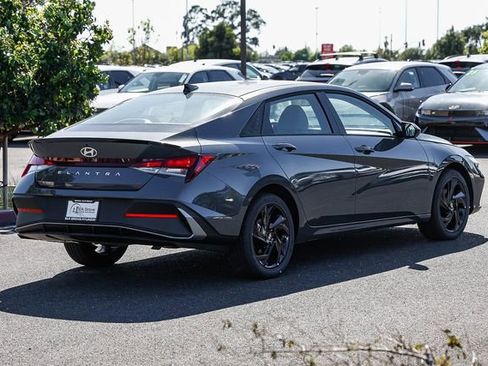 New 2026 Hyundai Elantra Sport image 5