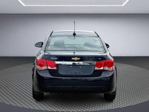 Used 2015 Chevrolet Cruze LT w/ Technology Package image 5