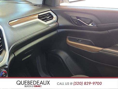 Used 2022 GMC Acadia SLE FWD image 24