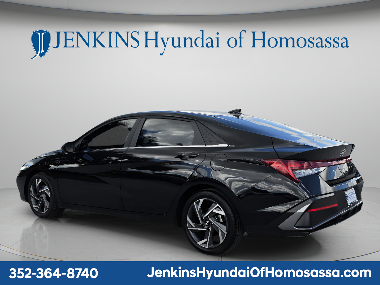 Used 2024 Hyundai Elantra SEL w/ Convenience Package FWD image 7