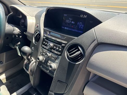 Used 2015 Honda Pilot LX image 31
