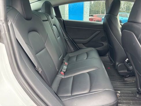 Used 2023 Tesla Model 3 Standard Range image 26