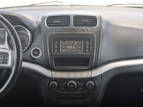 Used 2019 Dodge Journey SE w/ Premium Group FWD image 23