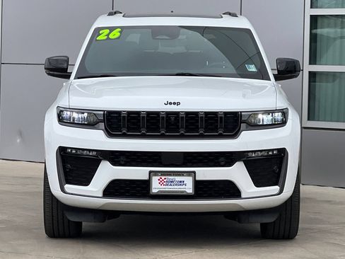Used 2026 Jeep Grand Cherokee L Limited AWD/4WD image 6