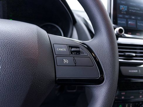 New 2026 Mitsubishi Eclipse Cross LE AWD/4WD image 22